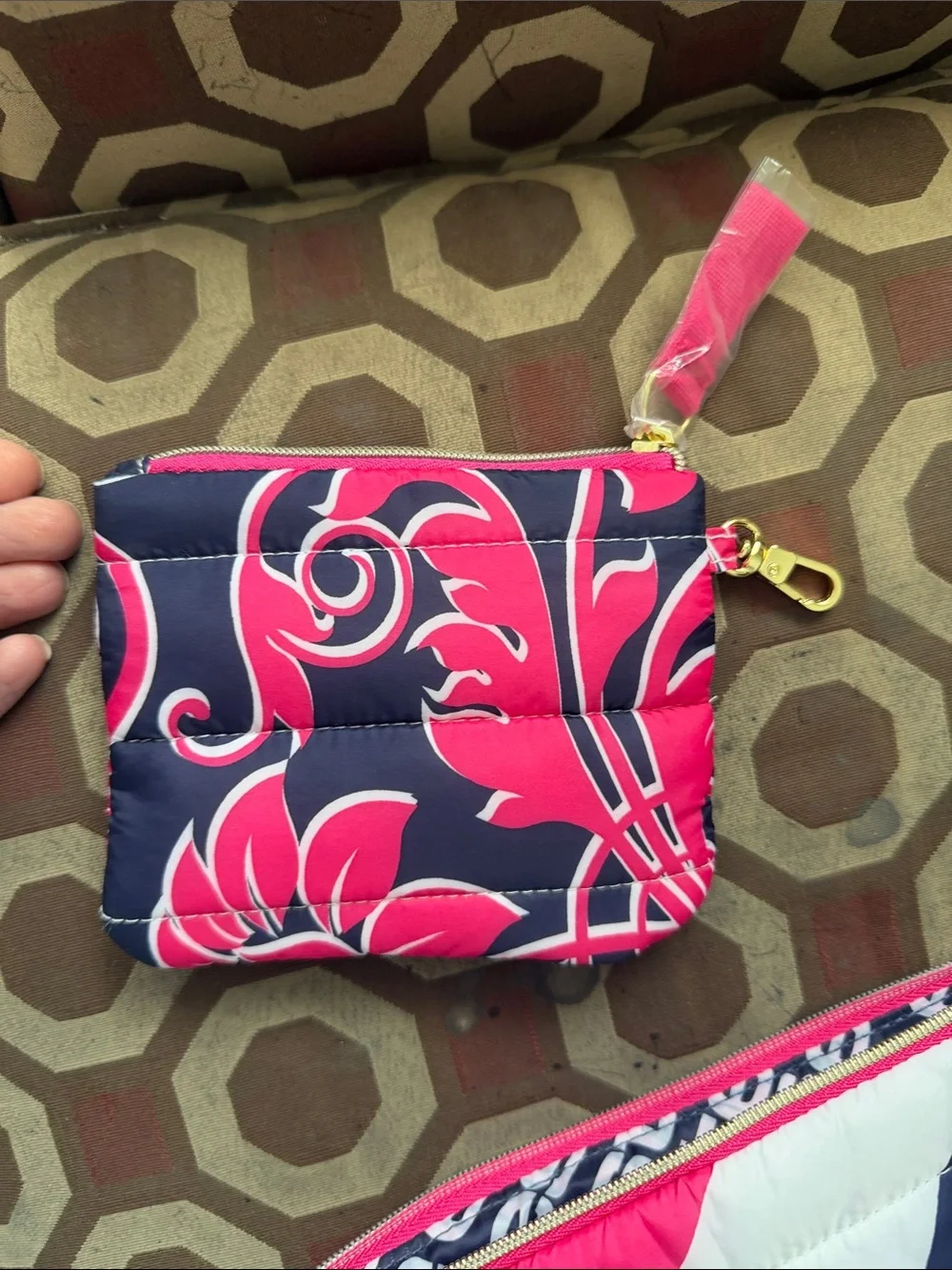 Estee Lauder Pink Navy White Quilted Cosmetic Wristlet Set